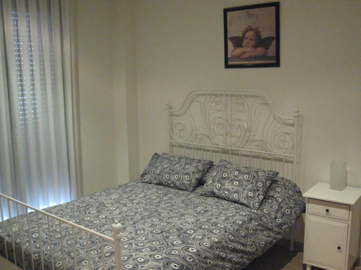 El Burgo de Ebro Hostal Alfajarin الغرفة الصورة